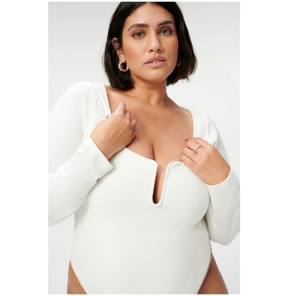 GOOD AMERICAN Good Touch U-Ring Long Sleeve Bodysuit 5 (2XL) - Picture 6 of 8